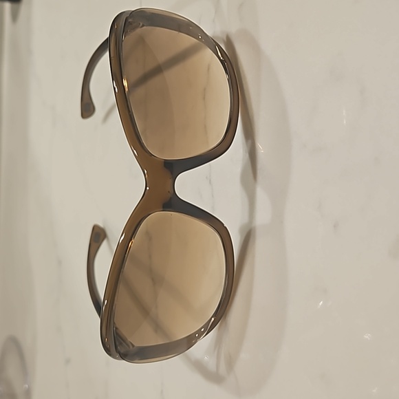 Tom Ford Sunglasses - Picture 2 of 9